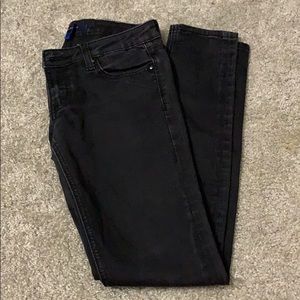 Vigors studio jeans: The Brooklyn Skinny style